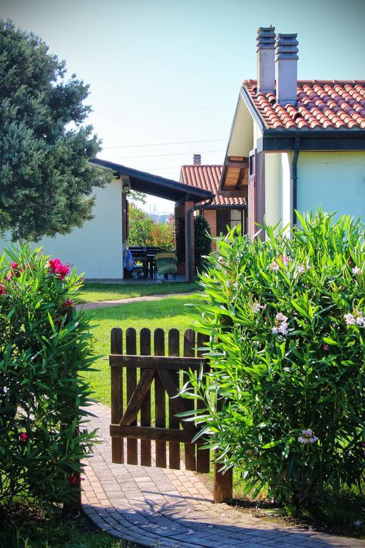 Agriturismo Gli Etruschi Популония Экстерьер фото
